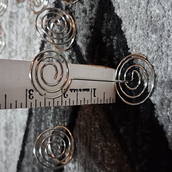 METAL SILVER TABLE NUMBERS CARDS MENU NAME PHOTOS SIGN TABLE HOLDERS 34 PIECE - Picture 6 of 11